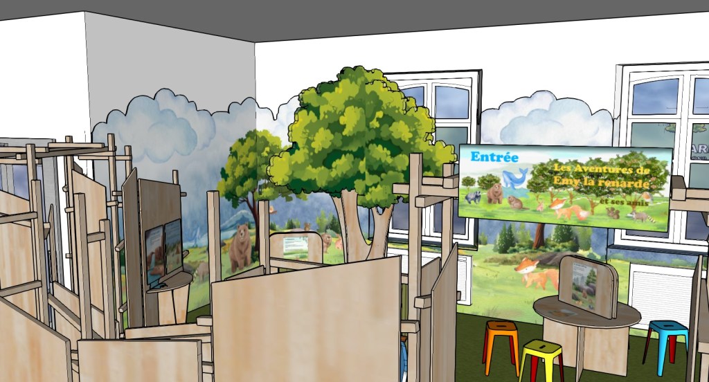 Vue intérieure d'une exposition éducative avec un décor coloré représentant des animaux et des arbres, avec un panneau d'entrée intitulé 'Les Aventures de Eny la renarde'.